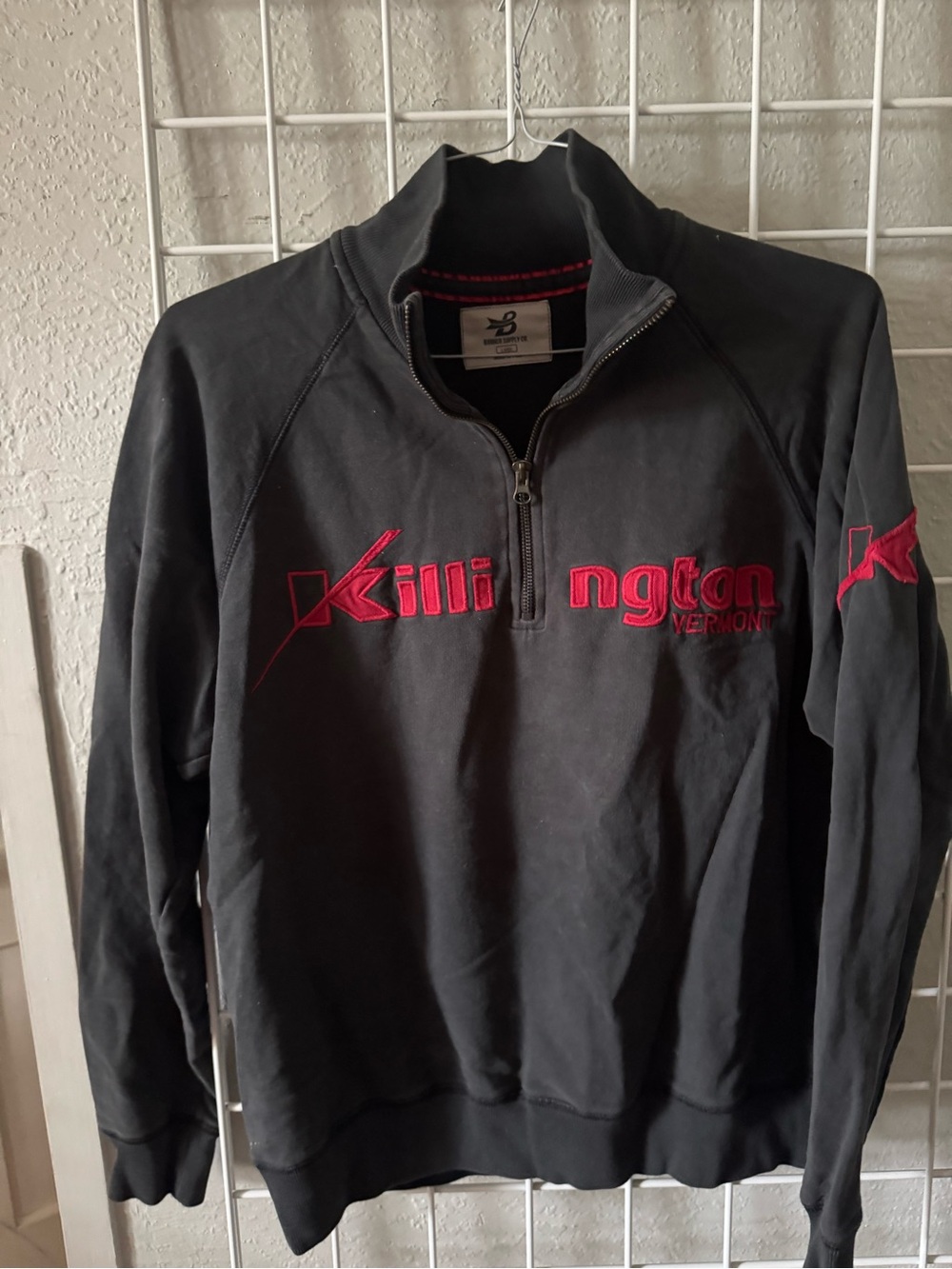 Killington  3 1/4 Zip Sweatshirt pullover - Black with Red Logo